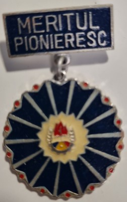 INSIGNA PIONIER Medalie Meritul Pionieresc Diametru 30 Aluminiu foto