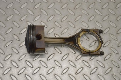 Piston AUDI A6 4F2, C6 2006 OEM: 06EA 18329404 foto