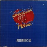 VINIL Battered Wives &lrm;&ndash; Live On Mother&#039;s Day - EX -