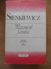 SIENKIEWICZ-PAZNICUL FARULUI-CARTONATA-R5B foto