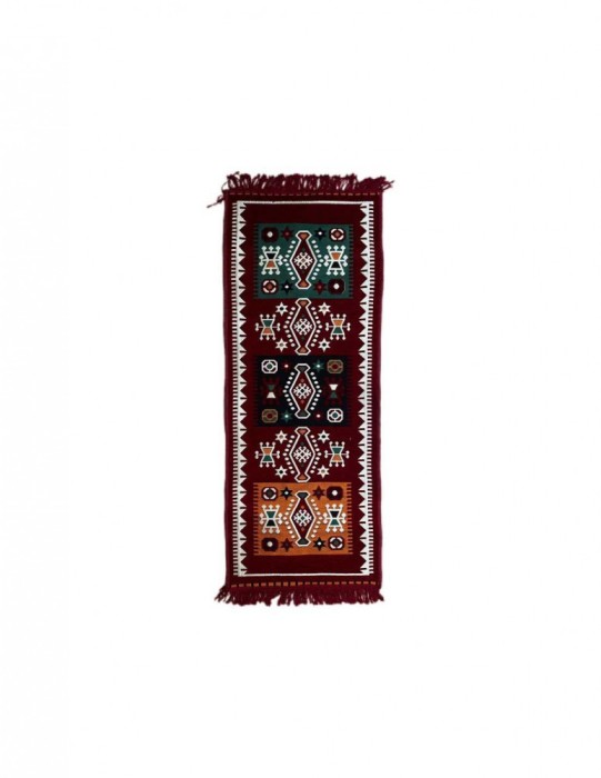 Covor rosu cu model traditional multicolor 165x60 cm