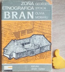 Zona etnografica Bran Georgeta Stoica, Olivia Moraru foto