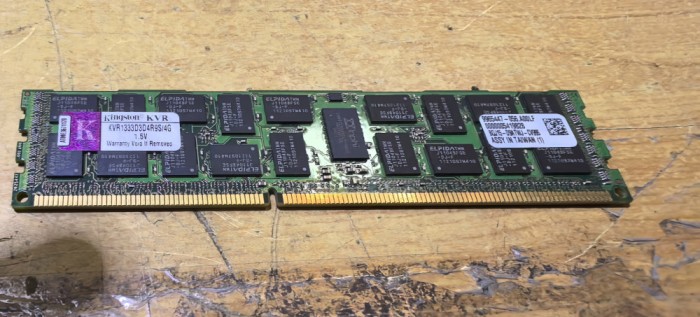 Ram Server Kingston 4gb DDR3 1333MHz KVR1333D3D4R9S-4G