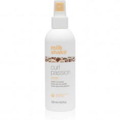 Milk Shake Curl Passion ingrijire leave-in pentru păr creț 200 ml