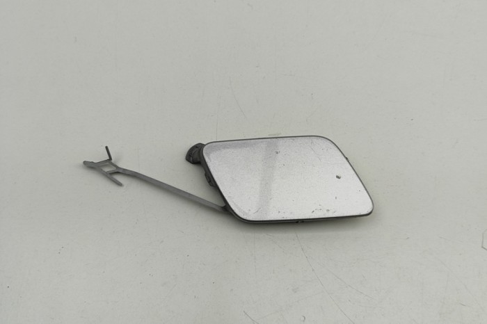 Capac c&acirc;rlig de remorcare bara de protecție față AUDI A3 Sportback 8VA, 8VF 2018 OEM: 8V3807241B | 30826220