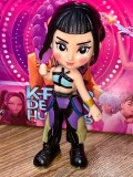 Figurina in cutie - Kpop Demon Hunters Zoey Mov costum 10 cm