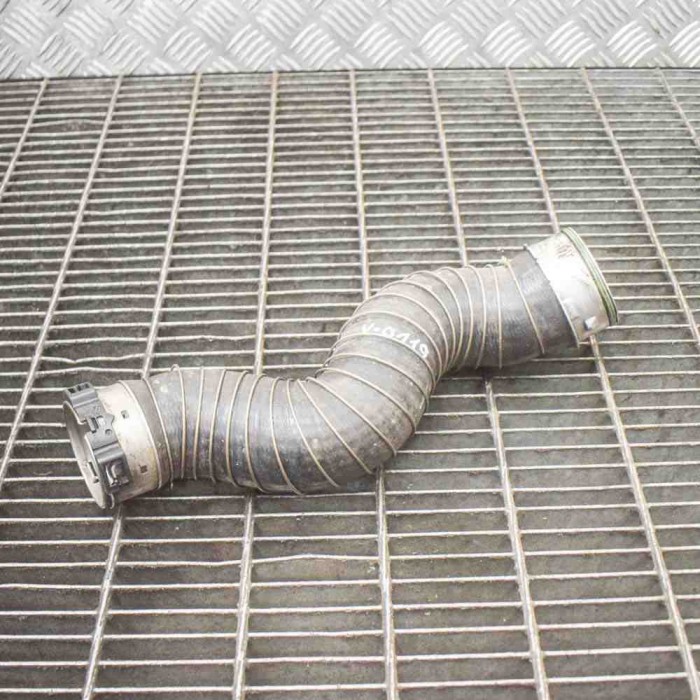 Furtun intercooler dreapta BMW 3 E90 2011