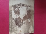 fotografie . ofiter cu familia ,anii 1900