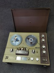 Magnetofon rusesc. Lintmakk SATURN 202-2 Stereo. NEFUNCTIONAL!
