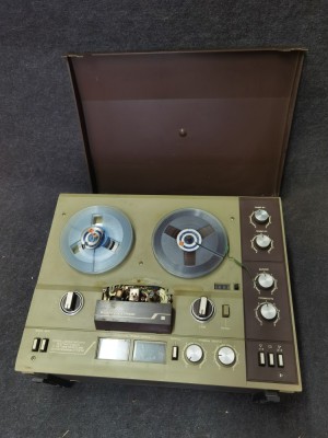 Magnetofon rusesc. Lintmakk SATURN 202-2 Stereo. NEFUNCTIONAL! foto