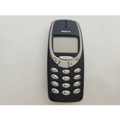 Telefon Nokia 3310 folosit cu carcasa albastra clasica