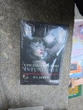 Carte Cincizeci de umbre &icirc;ntunecate de E L James, 2017, brosata, 638 pagini, Limba Romana, Editura TreiAn, buna, in tipla