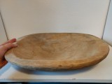 * Covata lemn veche sculptata manual, 40cm lungime x 30cm diametru x 7cm inatime