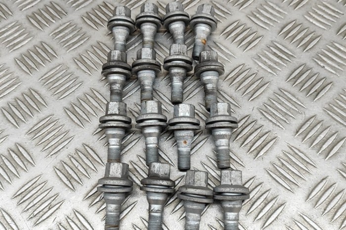 Set prezoane roata CITRO&Euml;N C5 AIRCROSS 2024 OEM: 9817024580 30447724