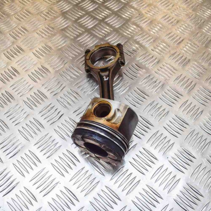 Piston AUDI A3 8P1 2006 OEM: 038198401E,03G107065