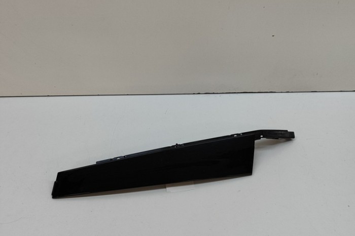 Ornament vertical ușă dreapta față AUDI A6 Avant 4G5, C7, 4GD 2016 OEM: 4G0837902 | 32065729