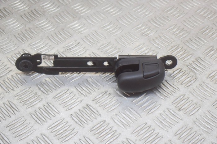 Reglaj &icirc;nălțime centura dreapta față JEEP RENEGADE Off-road BU 2015 OEM: 7356111240,34175511A 13418908