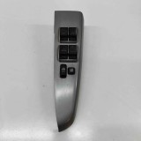 Buton geam ușă dreapta față TOYOTA HILUX VII Pick-up _N1_, _N2_, _N3_ 2010 OEM: 74231-0K160,74231-0K390,84820-0K061 31539011