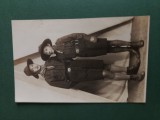 Fotografie atelier fotografic FABIAN DE FELSO -Timisoara , Regatul Romaniei .Tineri in costume premilitare .Dimensiuni 16 cm x 11cm