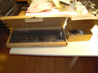 Tastatura cu fir Lenovo 00XH727 conexiune USB, mouse optic Lenovo SP10R39179 si Boxe 2.0 Serioux SoundBoost 2000C, 6W, USB, NOI foto