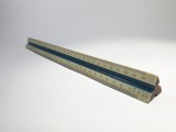 Cumpara ieftin I Rigla veche din lemn pentru inginer / arhitect proiecte, proiectare