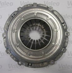 VALEO 828560 KIT3P with High Efficiency Clutch Set ambreiaj