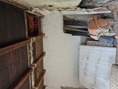 Vand casa cu teren de 4600mp in Radmanesti