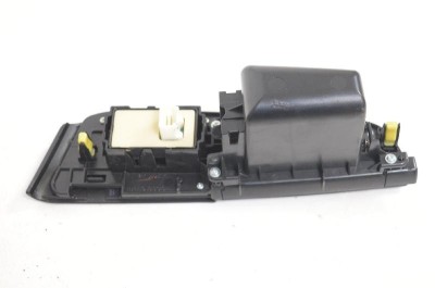 Buton geam ușă st&amp;acirc;nga spate LEXUS LS _F4_ 2013 OEM: 1B1A9-003G 2982328 foto