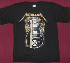 Tricou Metallica - logo ,M pe tricou de calitate superioara foto