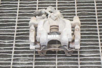Etrier de fr&amp;acirc;nă dreapta spate AUDI Q3 F3 2019 OEM: 3Q0615406R 13074431 foto
