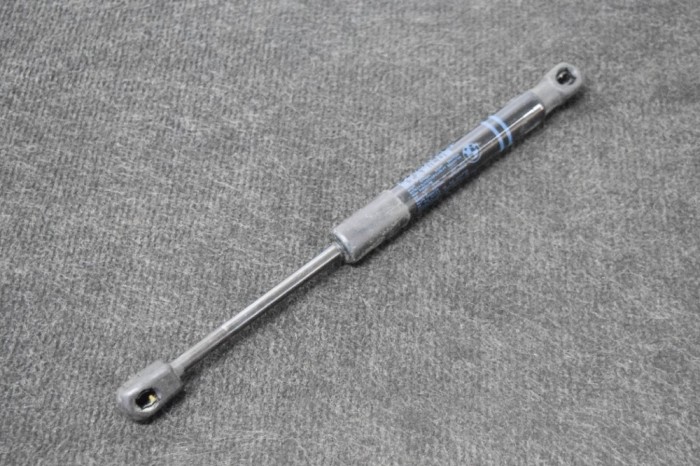 Amortizor capota st&acirc;nga față BMW 3 Gran Turismo F34 2014 OEM: 7239233 11275351