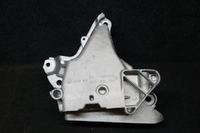 Suport motor dreapta AUDI Q3 8U 2014 OEM: 04E199275 | 2148398 foto