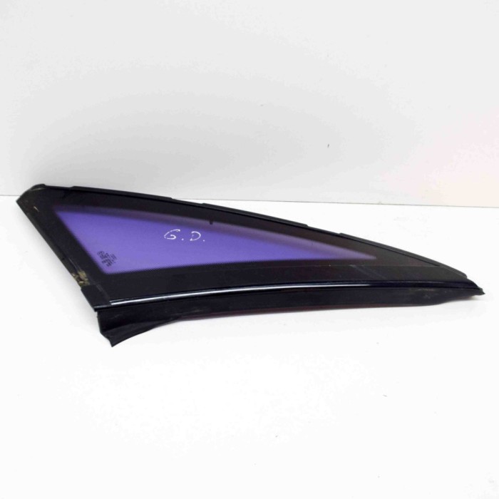 Geam lateral dreapta spate AUDI A8 D2 4D2, 4D8 2000 OEM: Sedan | 13685983