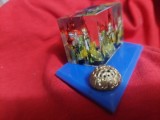 Castel plexiglas Vintage Epoca de Aur Nicolae Ceausescu anii 70-80,T. GRATUIT