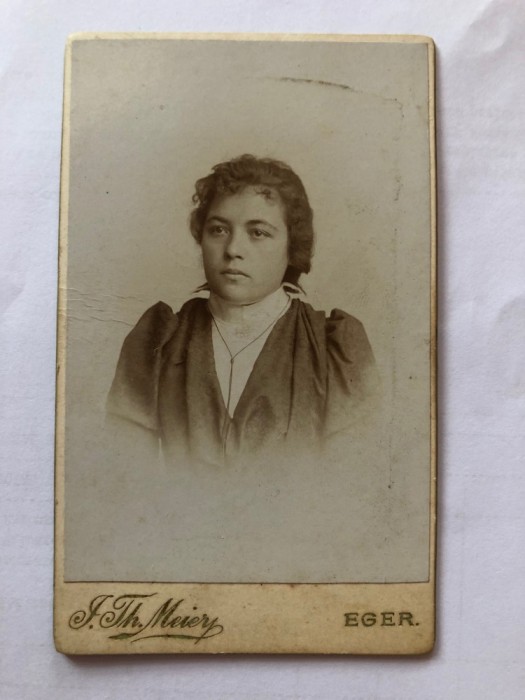 Fotografie veche cartonata - atelier fotografic J. Th. Meier din EGER Cehia (3)