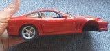 Macheta Ferrari 550 Maranello scara 1:18, 1998 Mattel Inc, lipsa roata dr fata