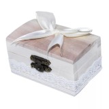 Cumpara ieftin Cutiuta Cufar Din Lemn Pentru Prima Suvita a Bebelusului, Ivoire cu Dantela - CPS08