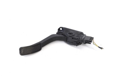 Pedala de accelerație FORD FIESTA VI 2017 OEM: 8V21-9F836-AC 15287282 foto