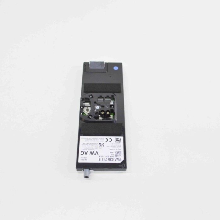 Amplificator de antena VW GOLF VIII CD1 2022 OEM: 5WA035741B