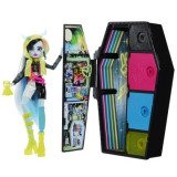 Monster High Neon Frights Papusa Frankie Stein 25 cm, Mattel