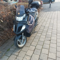 Maxi Scuter Kymco Dinc 50