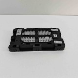 Amplificator de antena PORSCHE Taycan 2021 OEM: 9J1035504B,9J1.035.504.B,4774A-19300,RK7193-00,10R-058802