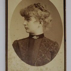 FOTOGRAF HERMAN KOCH , TANARA IN STUDIO , FOTOGRAFIE C.D.V. CCA . 1900