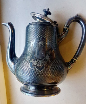 F293-I- CAFETIERA-Ceainic marcata :BERNDORF Alpacca Silber gravura manuala 1900. foto