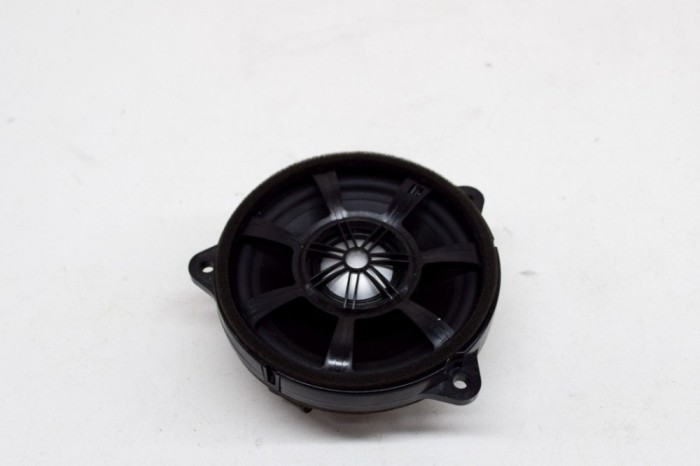 Difuzor ușă st&acirc;nga față LAND ROVER RANGE ROVER VELAR L560 2019 OEM: 434107865901-02,BJ32-18808-DC 13971514