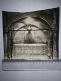 Fotografie Putna interior: morm&acirc;ntul lui Stefan cel Mare