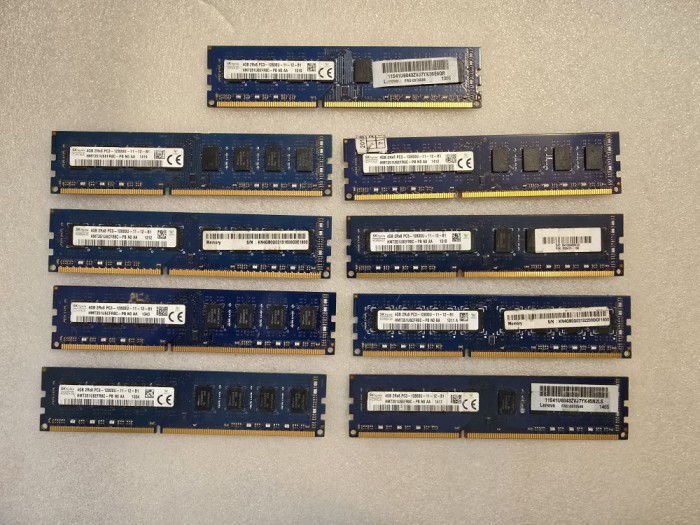 Memorie RAM desktop SK Hynix 4GB PC3-12800 DDR3-1600MHz non-ECC HMT351U6CFR8C-PB