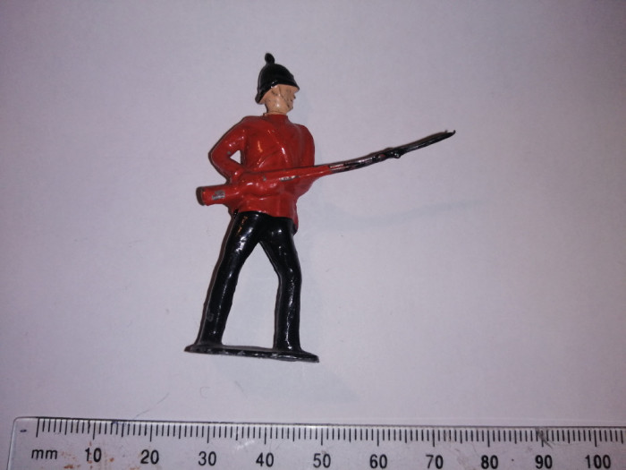 bnk jc Britains LTD - figurina - militar 16 East Kent Regiment - metalic