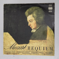 Wolfgang Amadeus Mozart (1756-1791) • Requiem LP • Peter Schreier