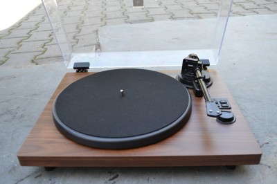 Pick up cu amplificare si bluetooth model B 10 A foto